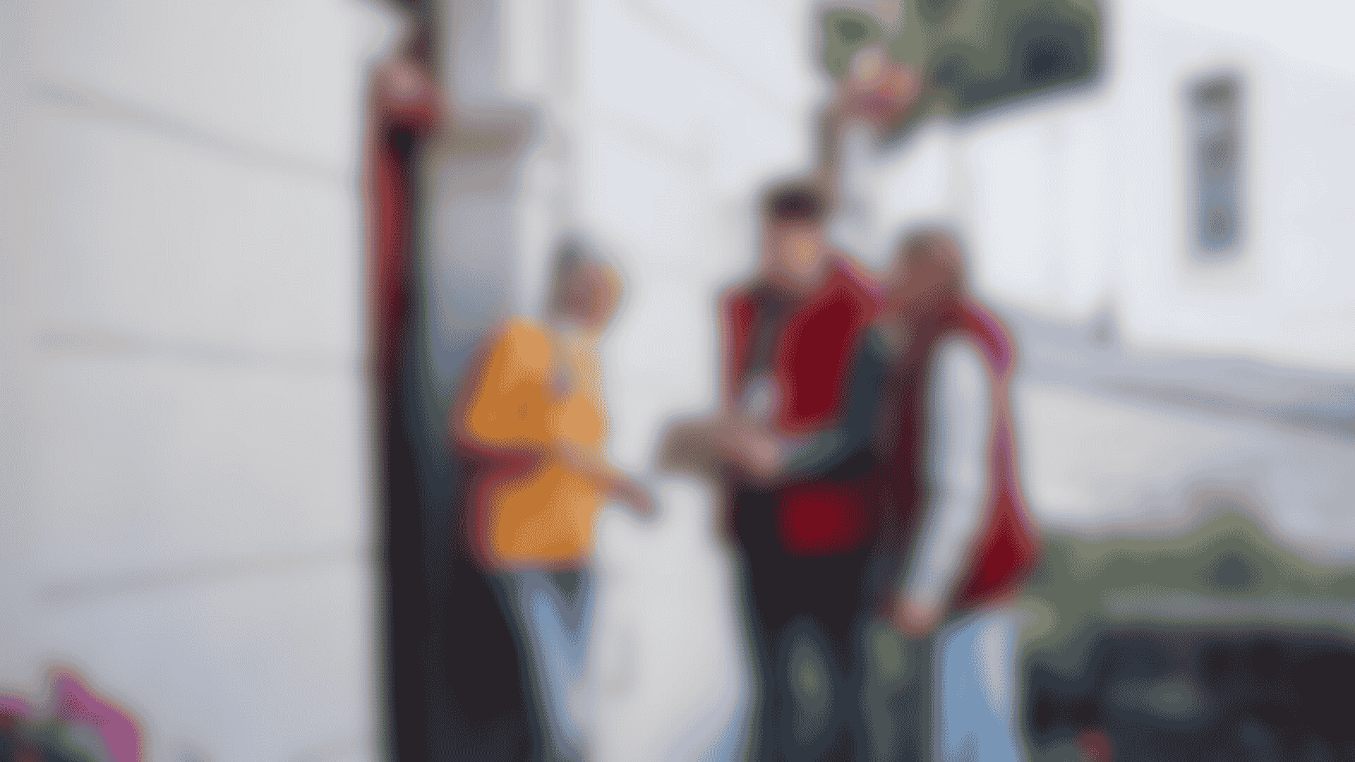 Unlock the Power of Persuasion: Top Communication Hacks for Door-to-Door Sales picture